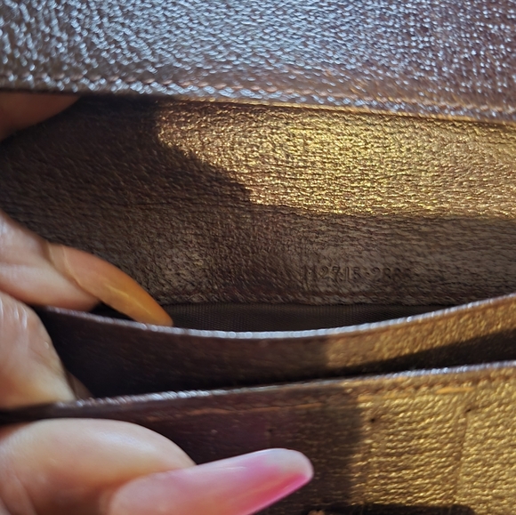 Gucci Tan and Brown GG Pattern Wallet - Picture 7 of 11